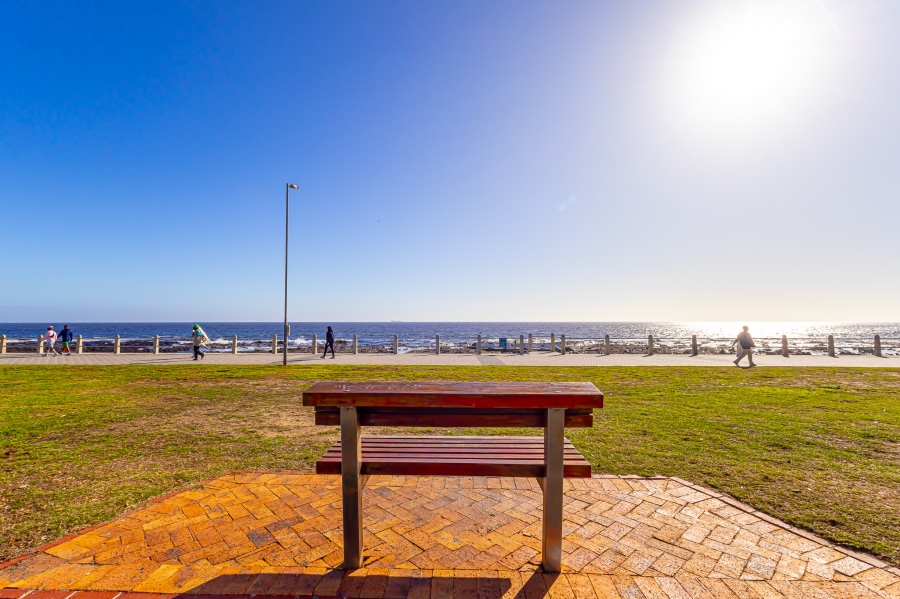 To Let 3 Bedroom Property for Rent in Sea Point Western Cape